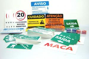 Placa em PS 2mm Ps 2mm com adesivo  4x0   
